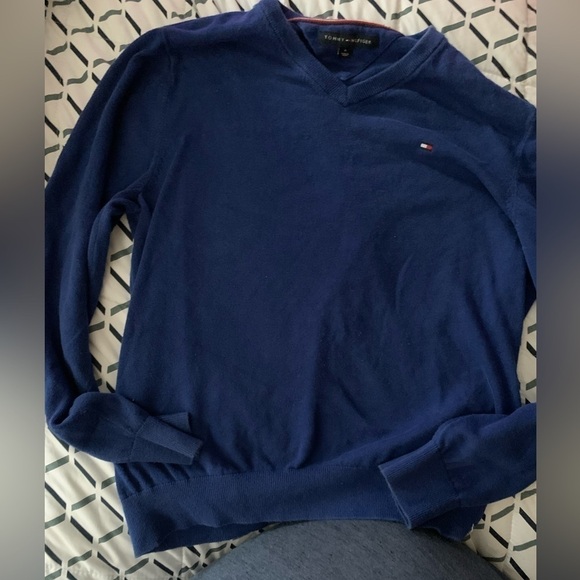 Tommy Hilfiger Sweaters - Woman’s medium Tommy Hilfiger layering sweater EUC